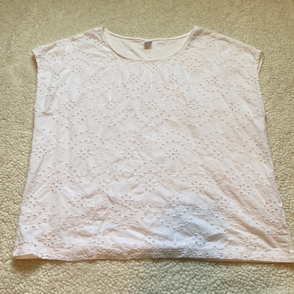 Sleveless top